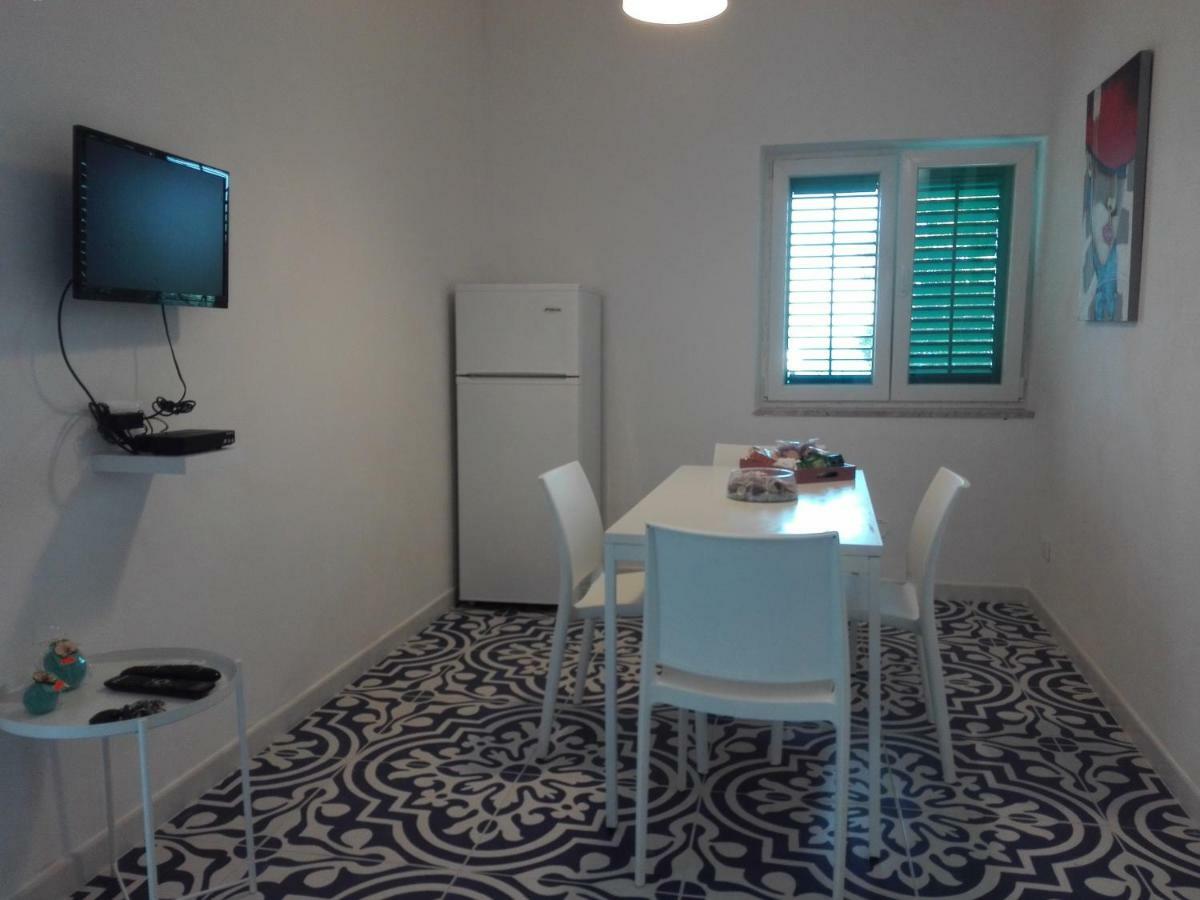 Villa Capozafferano Santa Flavia Esterno foto
